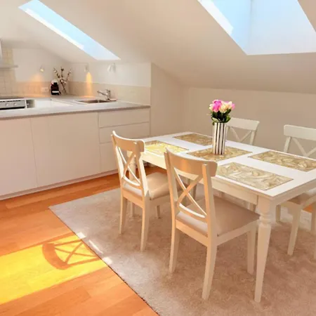 View Cozy Rooftop Flat Centre Apartament